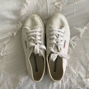 White platform Superga’s